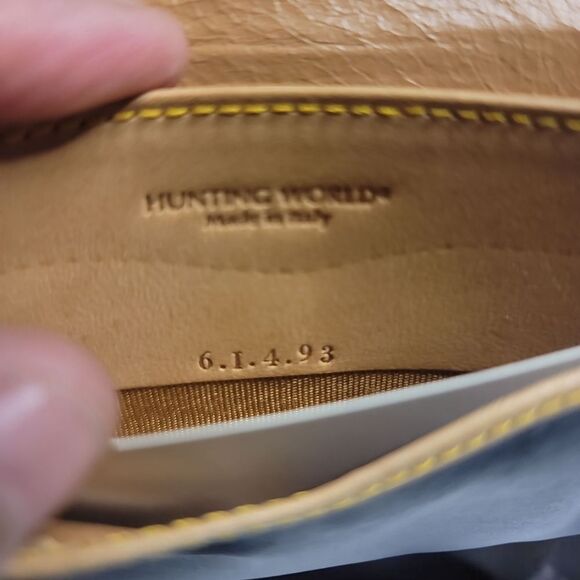 Hunting World Mens Leather Wallet In EUC - Picture 6 of 8